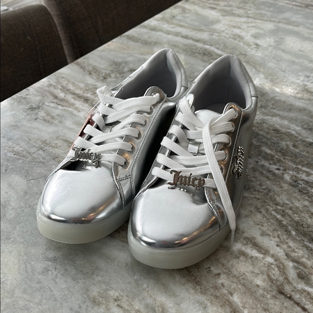 BNWT JUICY COUTURE Women's Silver Sneakers